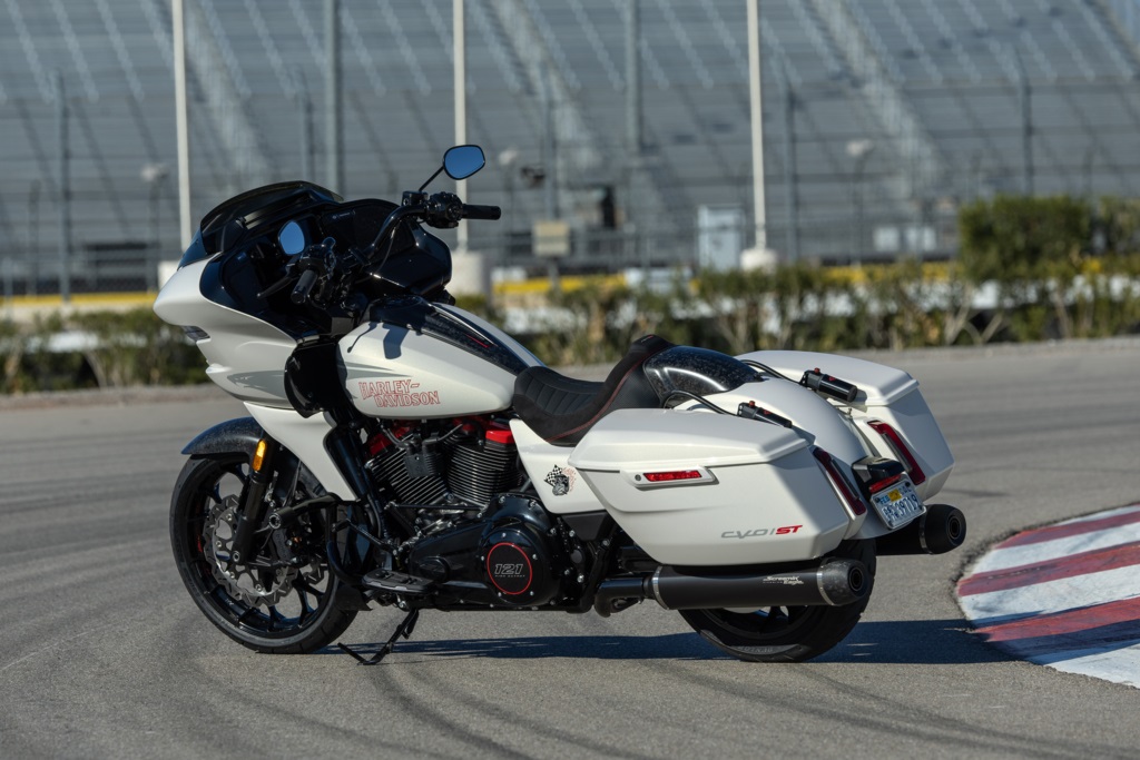 left side view of the CVO Road Glide ST in white at Las Vegas Motor Speedway