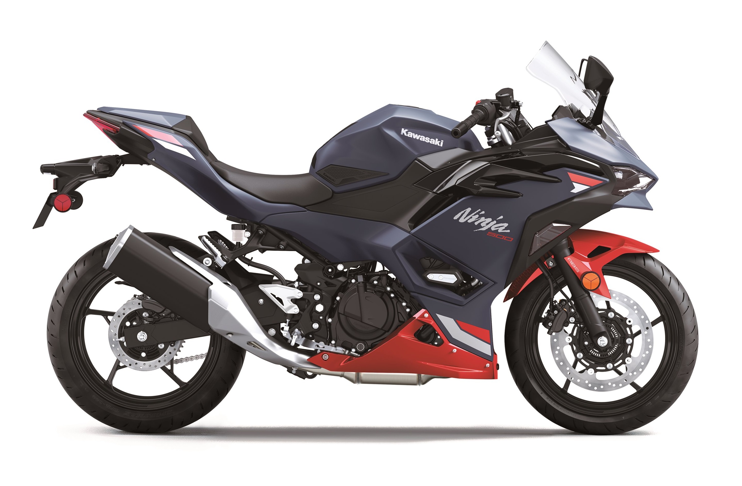studio photo of dark blue Ninja 500 with red accents